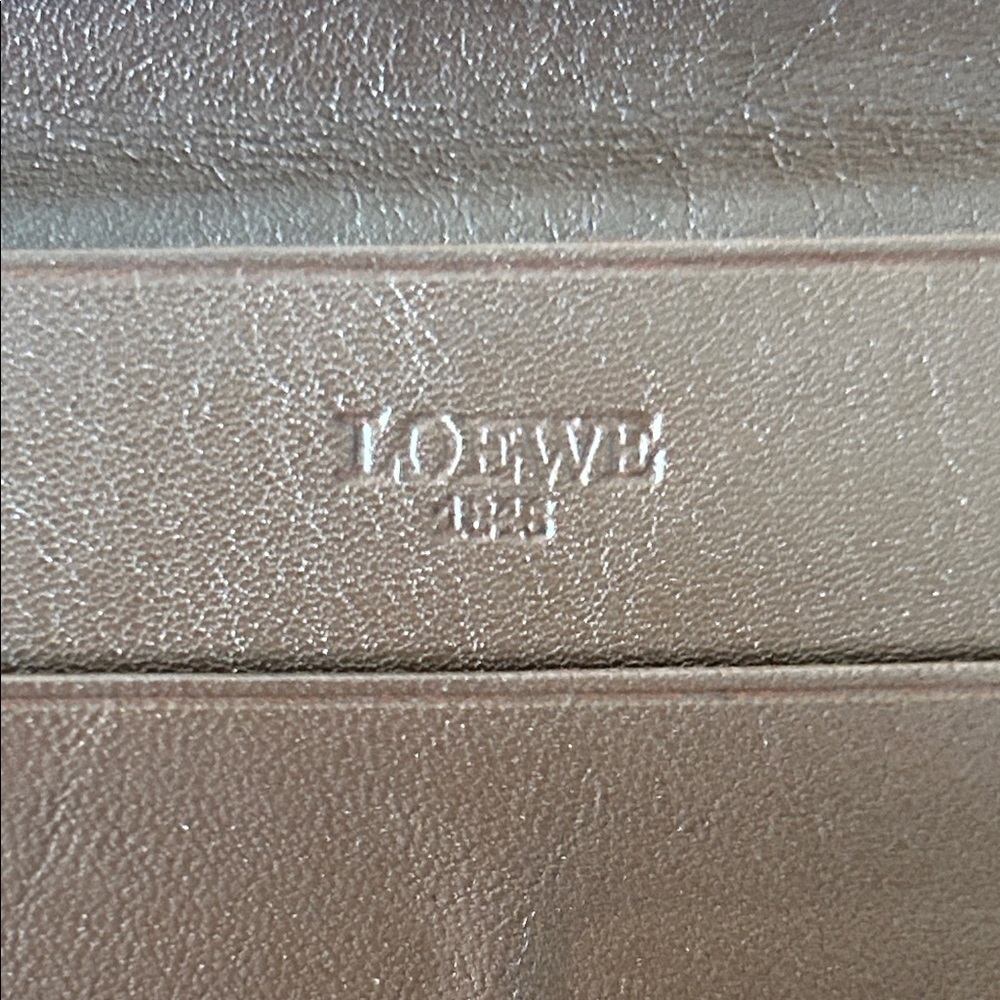 LOEWE Softest Leather Wallet - Picture 7 of 9